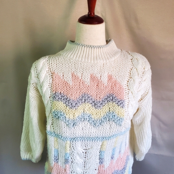 VINTAGE | Exclusive Imports Hand Knitted Sweater sz S - Picture 2 of 5